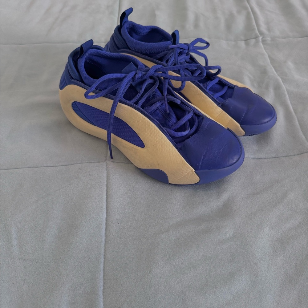 Adidas Harden Volume 8  "Blue Fusion" colorway.